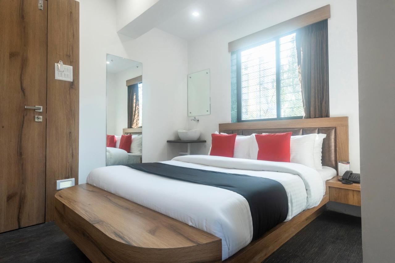 Capital O 68823 Baba'S Residency Hotel Mumbai Exterior photo