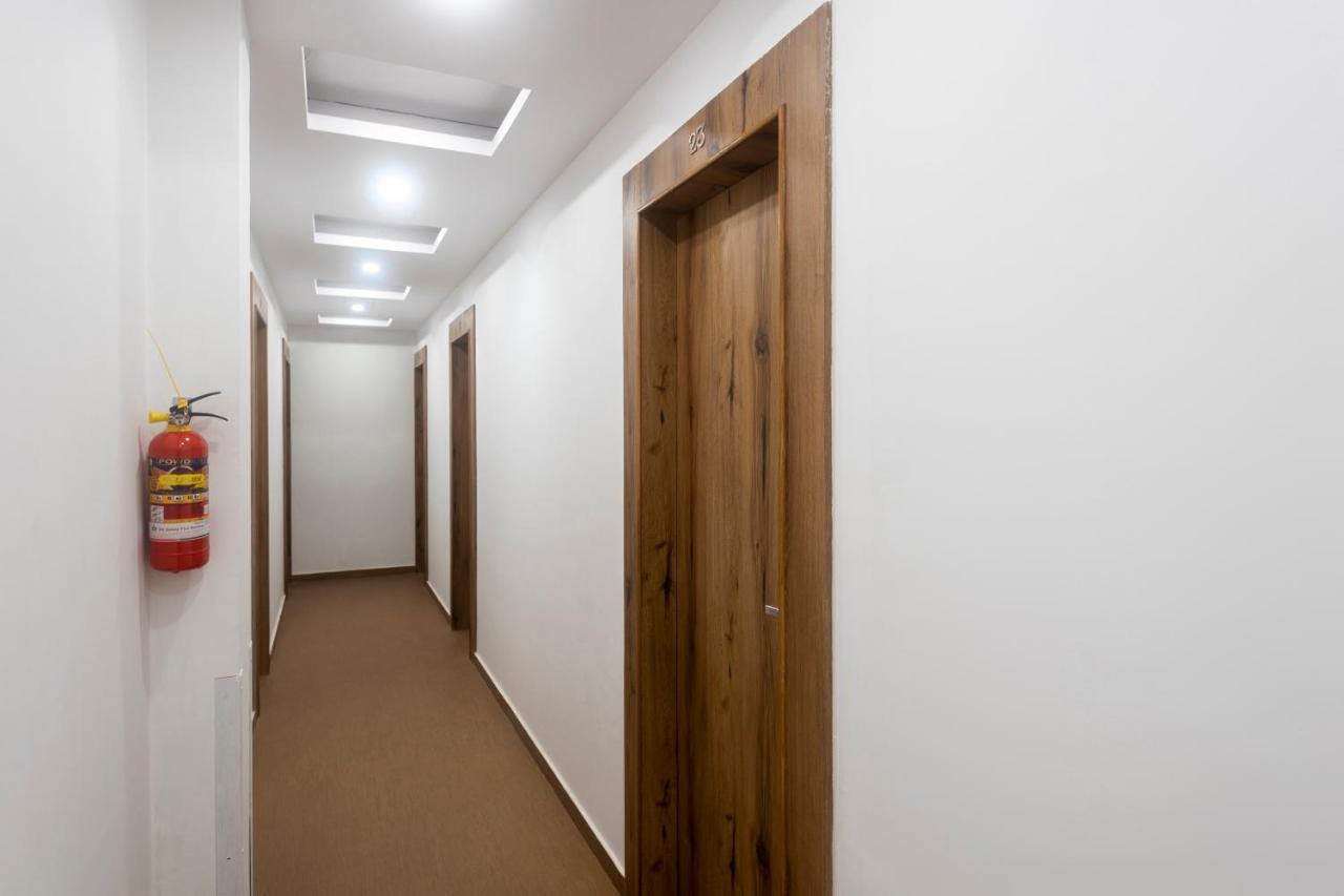 Capital O 68823 Baba'S Residency Hotel Mumbai Exterior photo