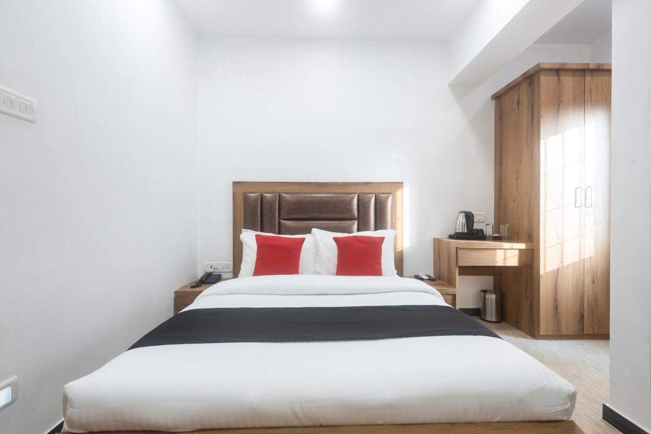 Capital O 68823 Baba'S Residency Hotel Mumbai Exterior photo
